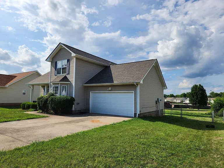 4048 New Grange Cir — Photo 2