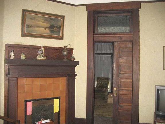 3rd image of 2107 Orange St