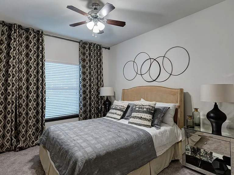 The Flats at Westover Hills — Photo 11