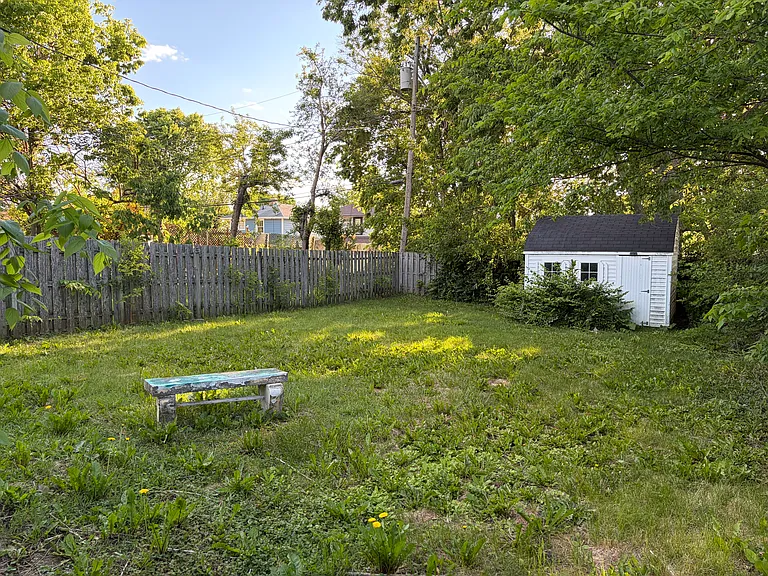 1905 Coventry Rd — Photo 16