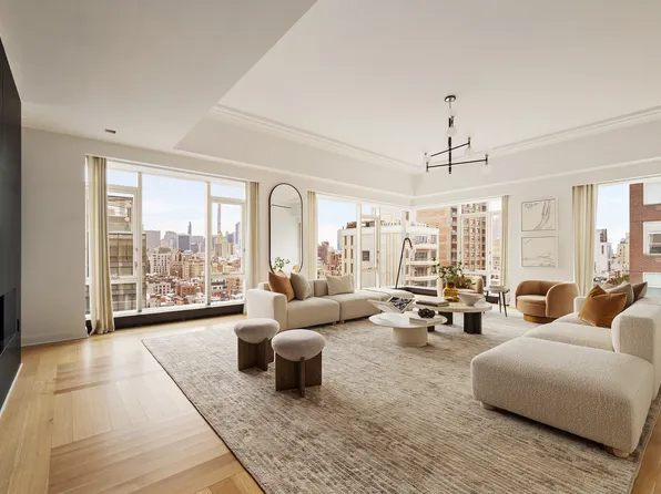 1289 Lexington Avenue image 1 of 32