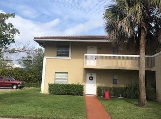 Lakewood Village, Coral Springs, FL 33071