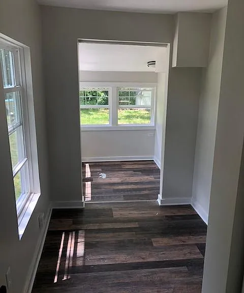 3305 S Woods Ave — Photo 9