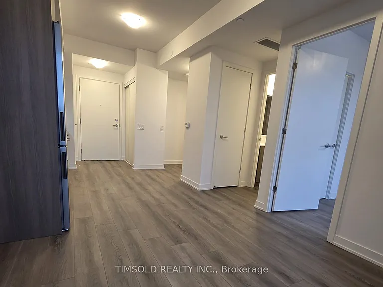 7437 Kingston Rd #419 — Photo 6