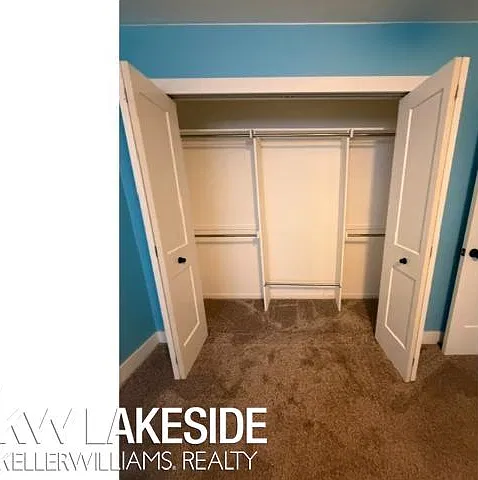3 bed, 1.0 bath, 1064 sqft, $2,300 — Photo 2