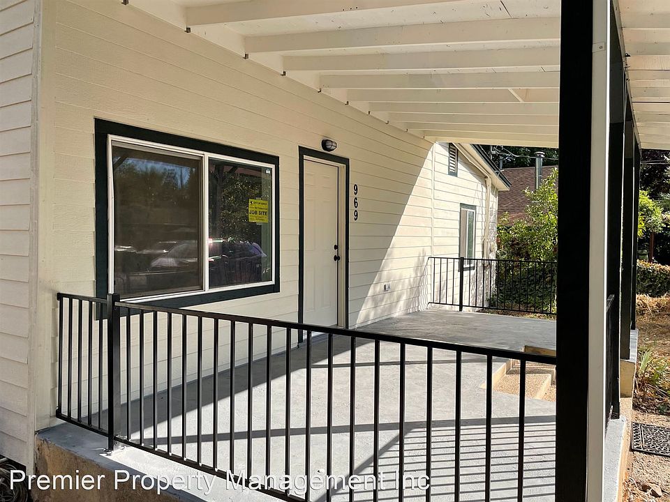 1st image of 969 Humboldt Ave #1
