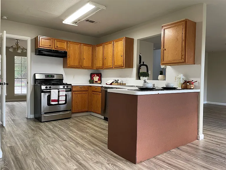 6614 Amberfield Ln — Photo 12