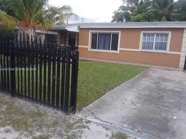 887 NW 116th Ter, Miami, FL 33168