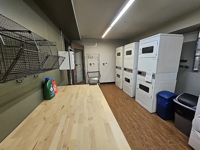 301 Sullivan Pl #F2 — Photo 27