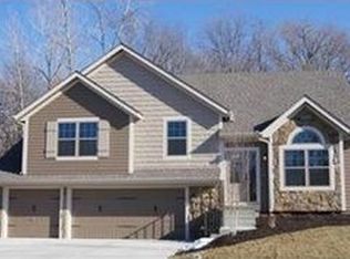 5235 N Walnut St, Kansas City, MO 64118