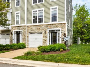 401 Monroe Point Dr, Colonial Beach, VA 22443