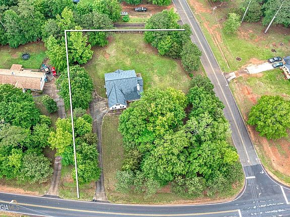 2nd image of 1085 S Ola Rd