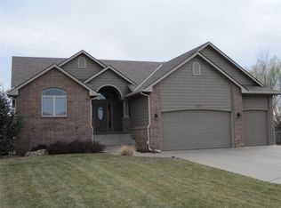 125 Genna Ct, El Dorado, KS 67042