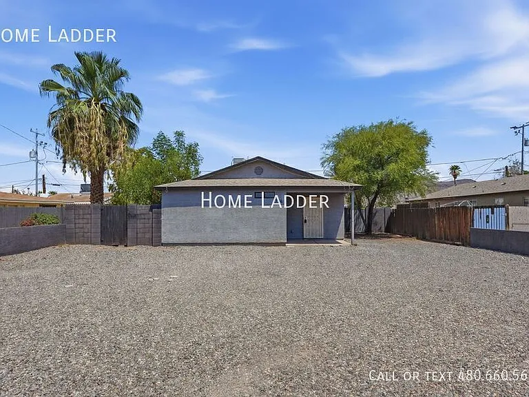 1724 W Carol Ave #A — Photo 1