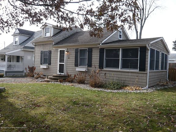 2nd image of 21 River Dr