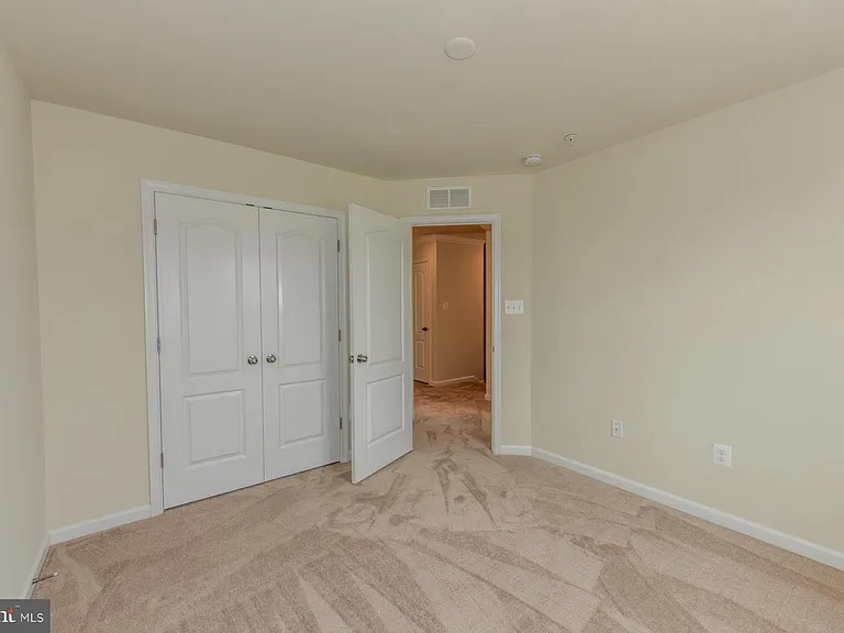 7443 Saint Margarets Blvd — Photo 20