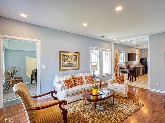 Entry view from front door