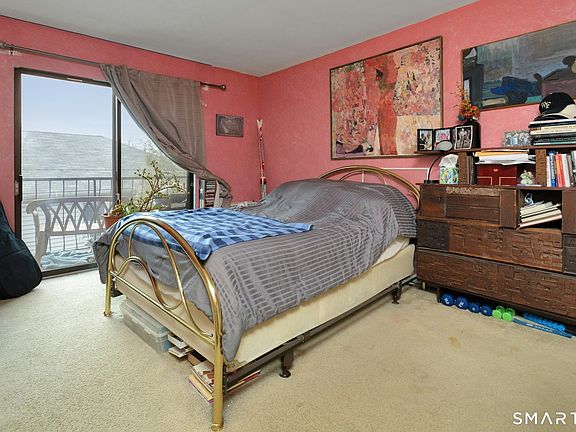 5th image of 697 Cove Road #2D