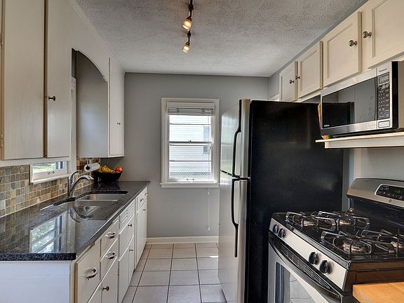 5th image of 5913 Abbott Ave S