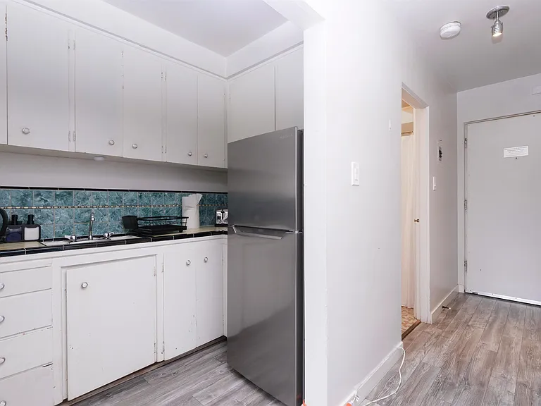 1540 Haro St #101 — Photo 13