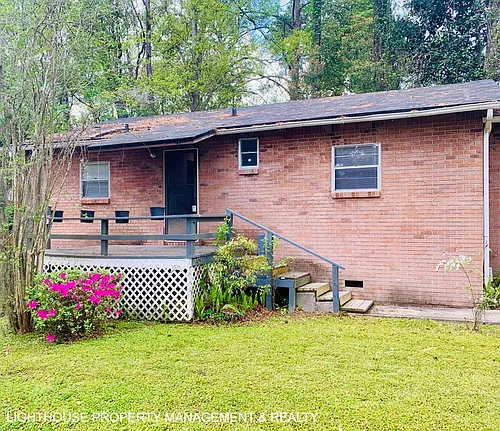 1326 Hamilton St Photo 1
