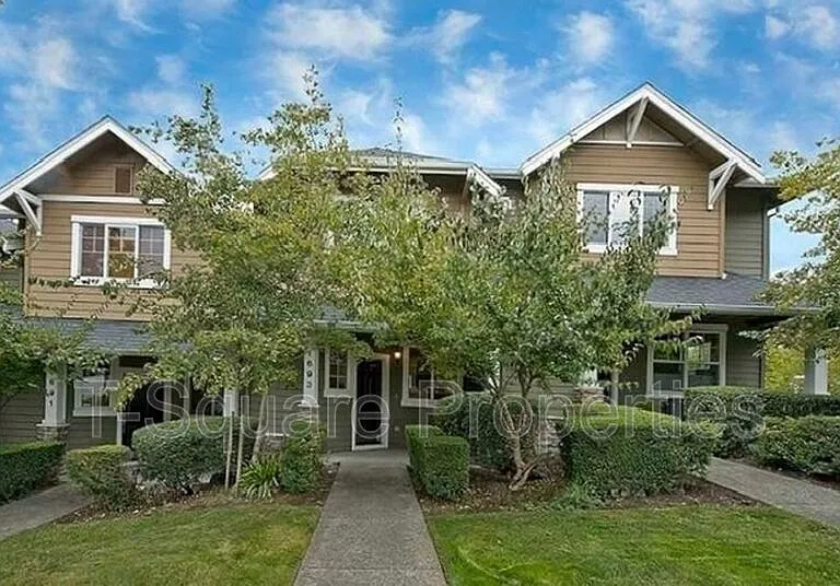 1693 NE Juneberry St — Photo 1