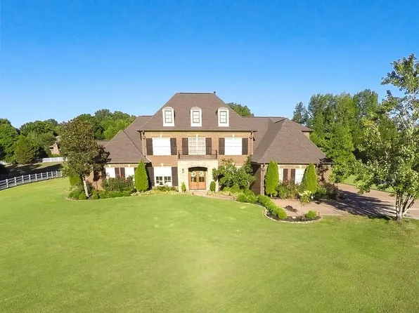 220 Southmill Dr, Eads, TN 38028