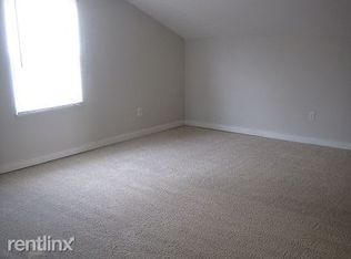 319 1/2 E Main St, Ashland, OH 44805