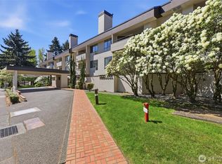 401 100th Ave NE APT 209, Bellevue, WA 98004
