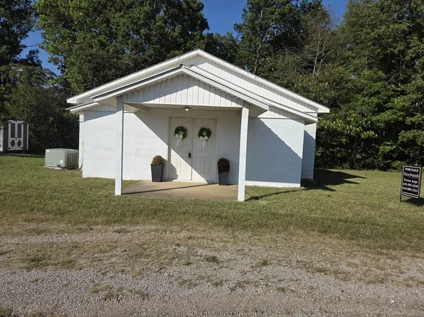 1540 Linden Hwy, Hohenwald, TN 38462