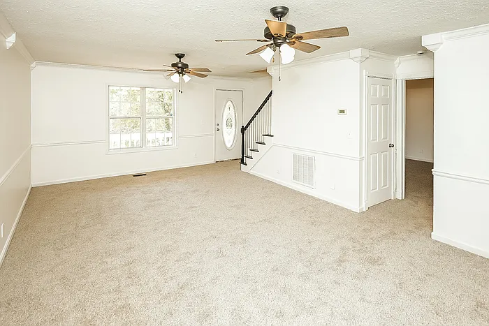 515 Candlewick Ct — Photo 4