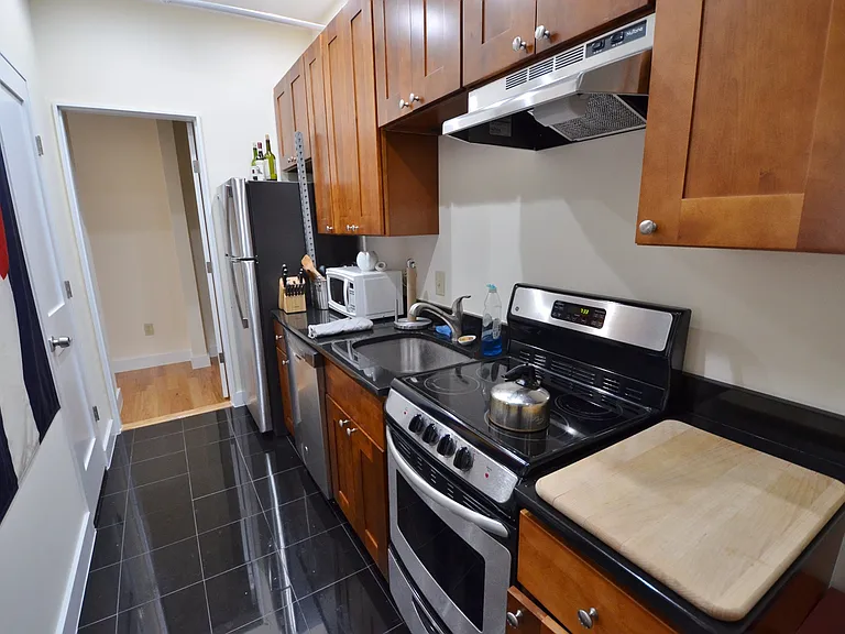 103 Hemenway St #5 — Photo 13