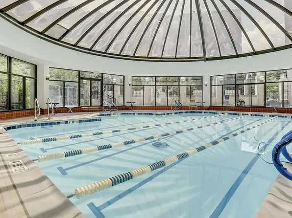 380 Rector Place image 5 of 7