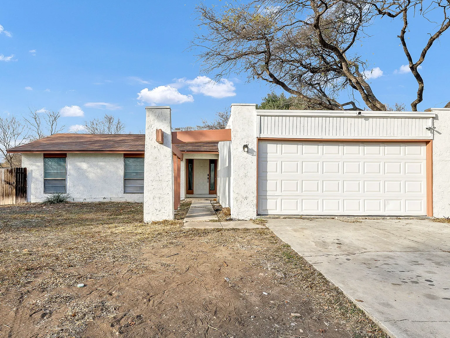 3 bed, 1530 sqft, $1,700 — Photo 1