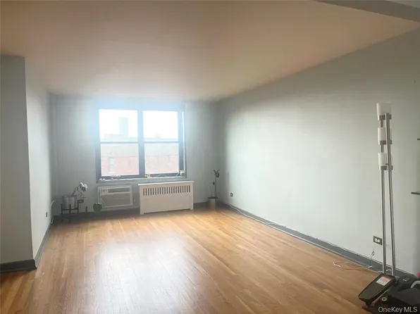 139-15 83rd Ave APT 717, Jamaica, NY 11435