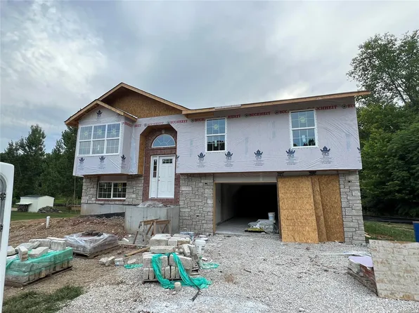 601 Osage Lake Dr, Cedar Hill, MO 63016