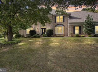 3333 Poses Pl, York, PA 17406