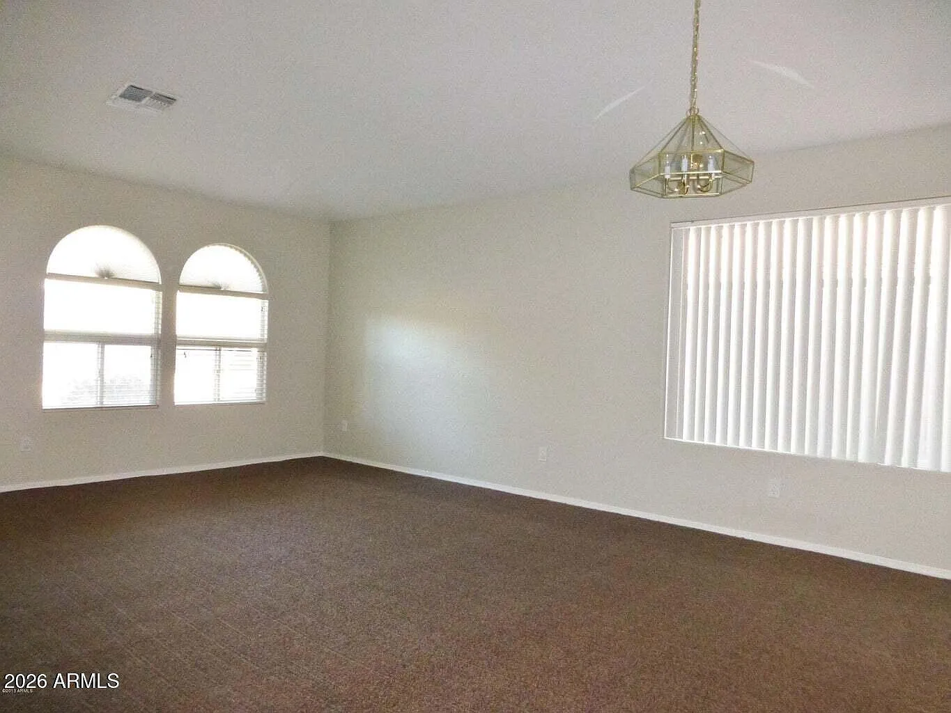 4 bed, 2.0 bath, 2023 sqft, $2,050 — Photo 3