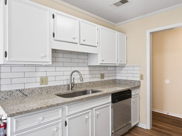 403 Wormwood Ln APT H