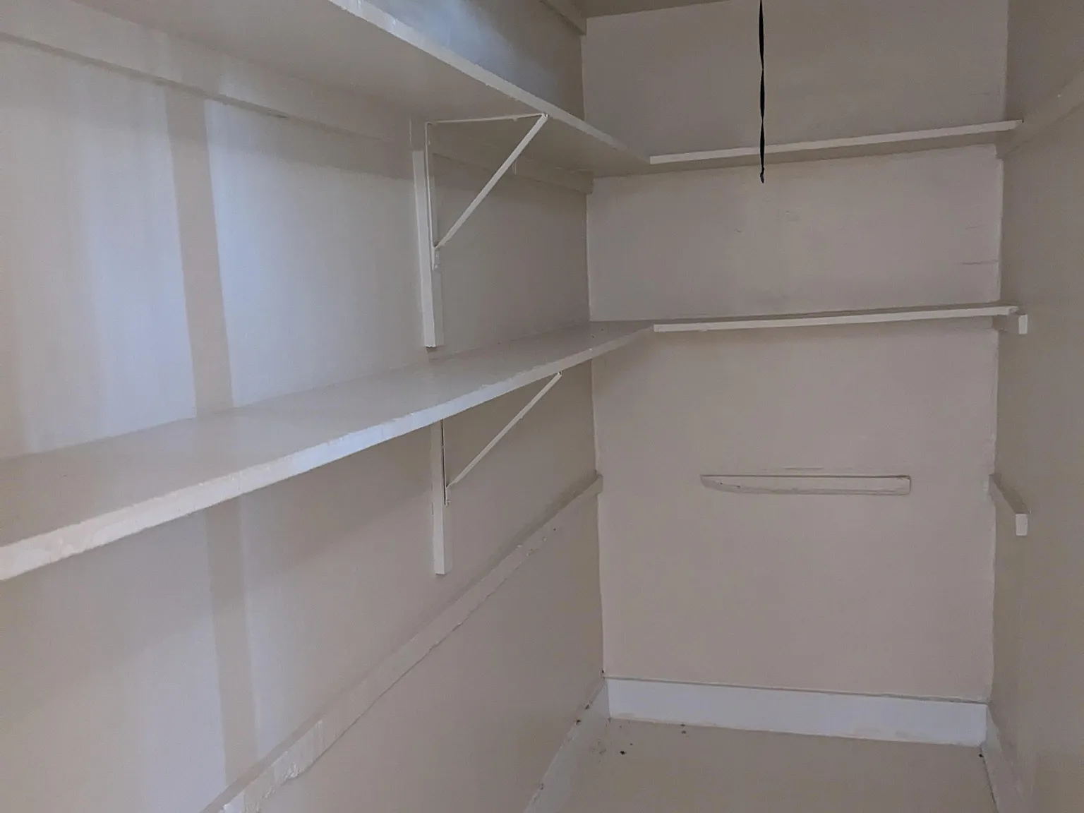2 bed, 800 sqft, $1,800 — Photo 3