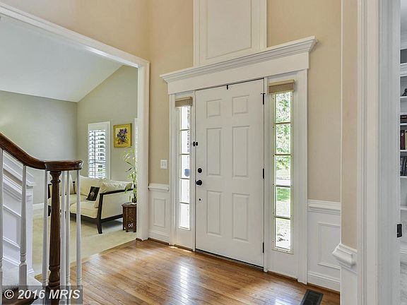 2nd image of 11736 Saddle Crescent Cir