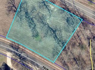 10 Fair Oaks Dr, Haughton, LA 71037