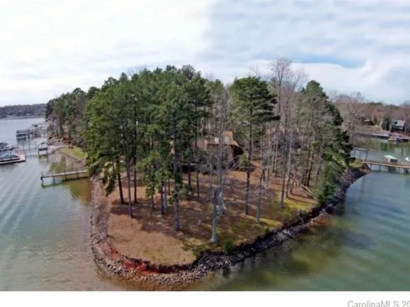 9652 Riviera Dr, Sherrills Ford, NC 28673