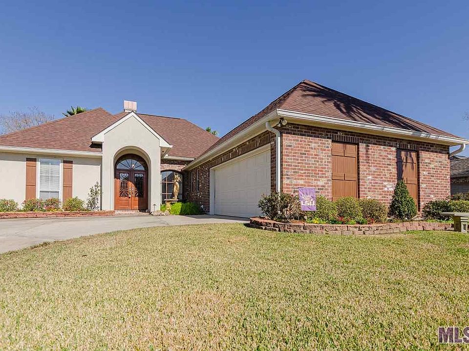 1st image of 10513 Oakley Trace Dr