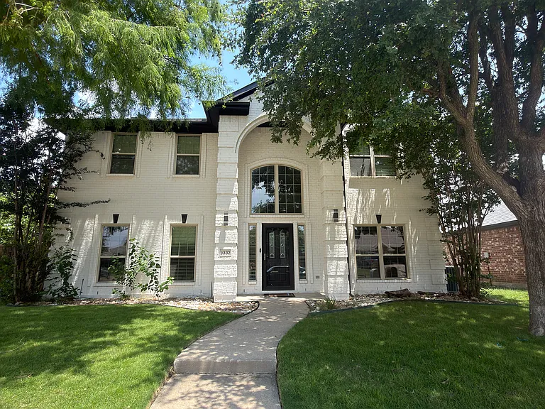 1332 Marwood Dr — Photo 2