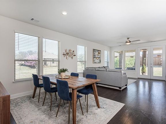 4th image of 8028 Hickory Branch Dr