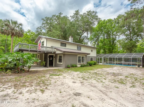 589 OLD HWY 17, Crescent City, FL 32112