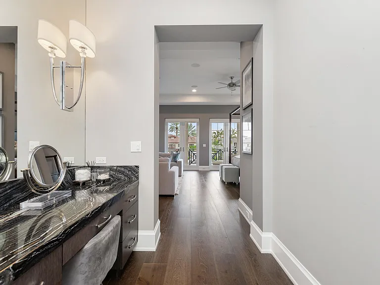 3211 NE 27th Ave — Photo 34