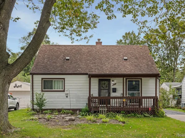 561 Hayes St, Ypsilanti, MI 48198