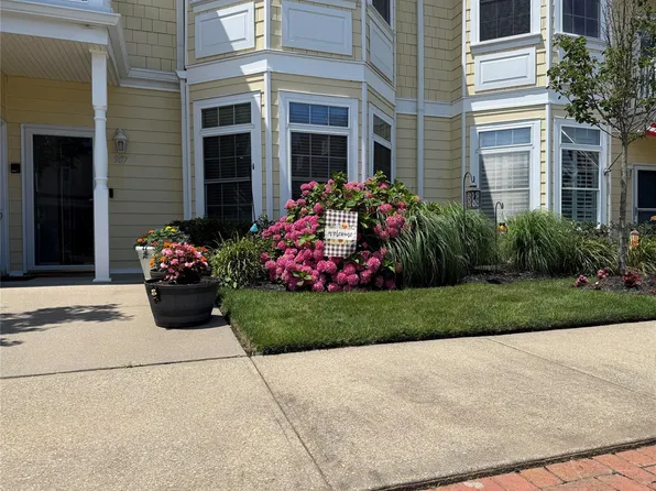 907 Emily Drive, Patchogue, NY 11772